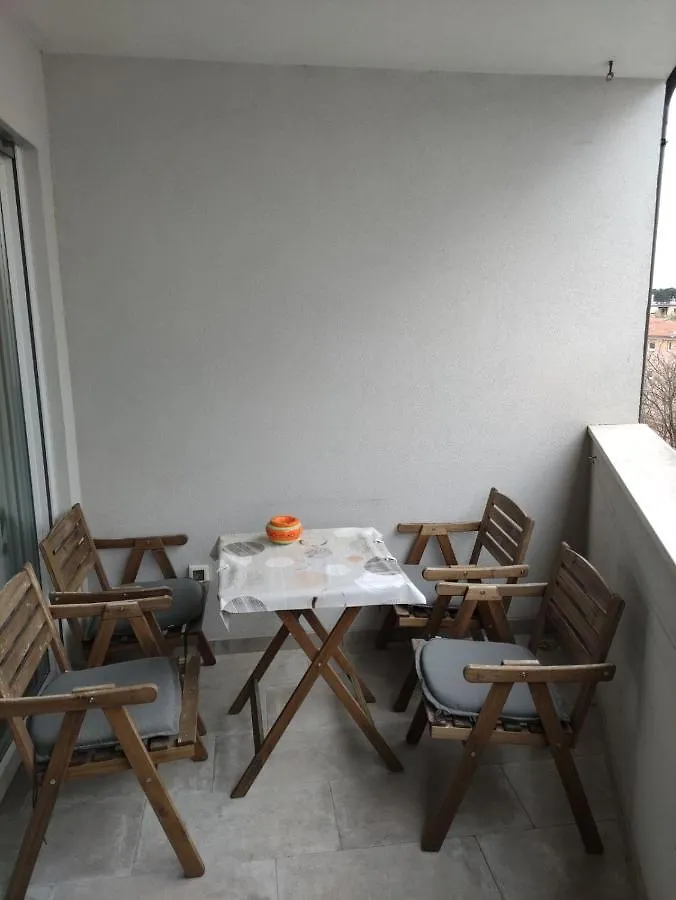 Apartment Dana Near Center With Free Parking Pula