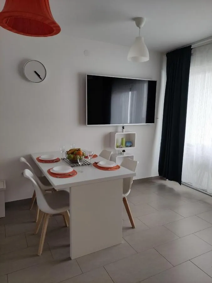 Apartment Dana Near Center With Free Parking Pula